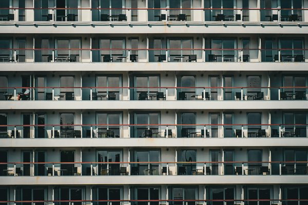 What Unique Historical Sites Can Tourists Explore Across the UK?